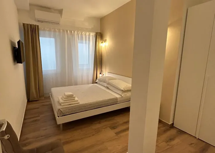 Interno 2 Alle Mura Rom